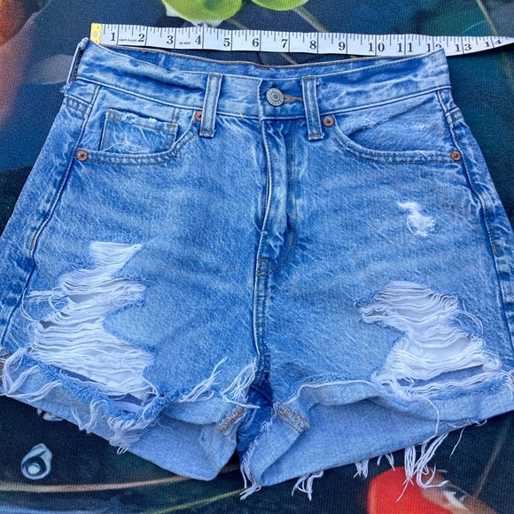 🐲💙 American Eagle Distressed Mom Short - Picture 10 of 10